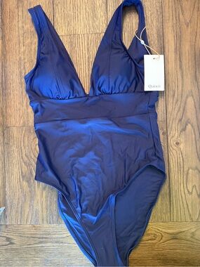 NWT Quince Navy Blue One Piece Swimsuit Deep V Sustainable Swim Small
